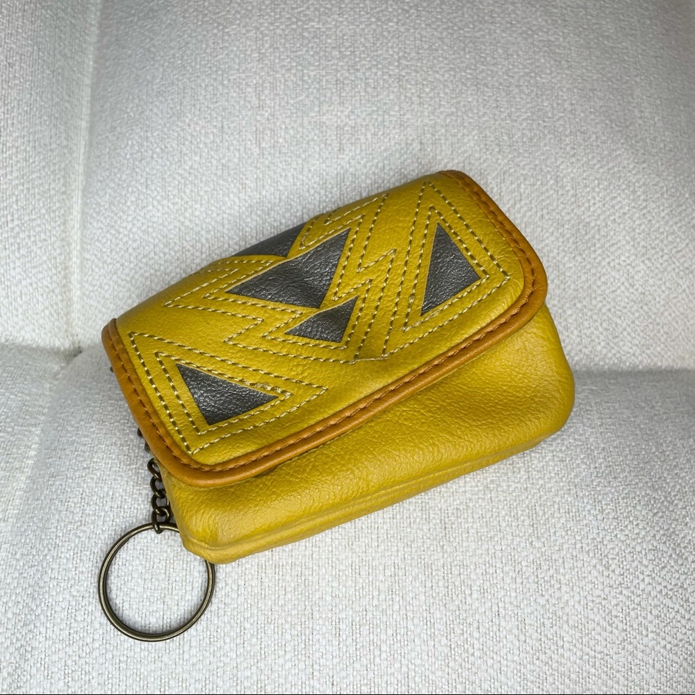 Ecote Urban Outfitters Geo Cutout Coin Purse Small